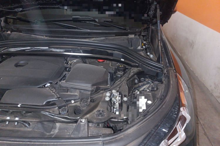 Used BMW X1 2024 sDrive25Li X Design Package Engine Bay Left