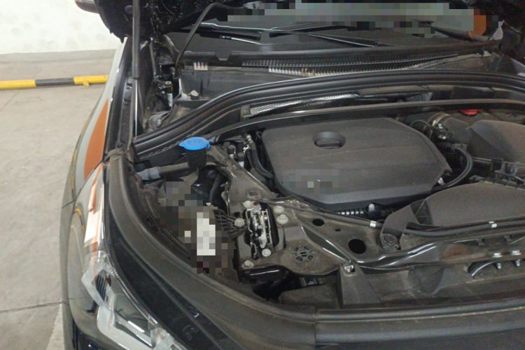 Used BMW X1 2024 sDrive25Li X Design Package Engine Bay Right