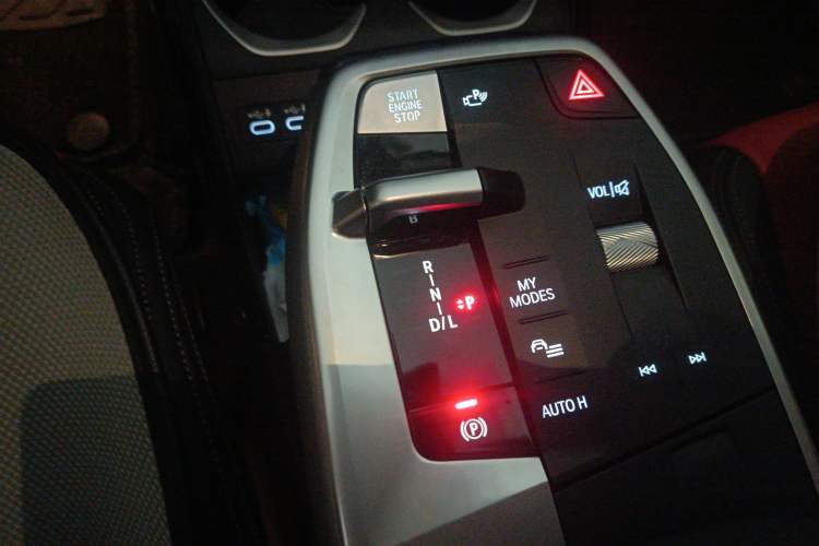 Used BMW X1 2024 sDrive25Li X Design Package Gear Lever