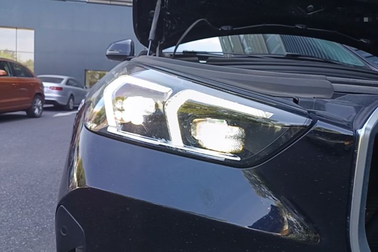 Used BMW X1 2024 sDrive25Li X Design Package Right Front Headlight