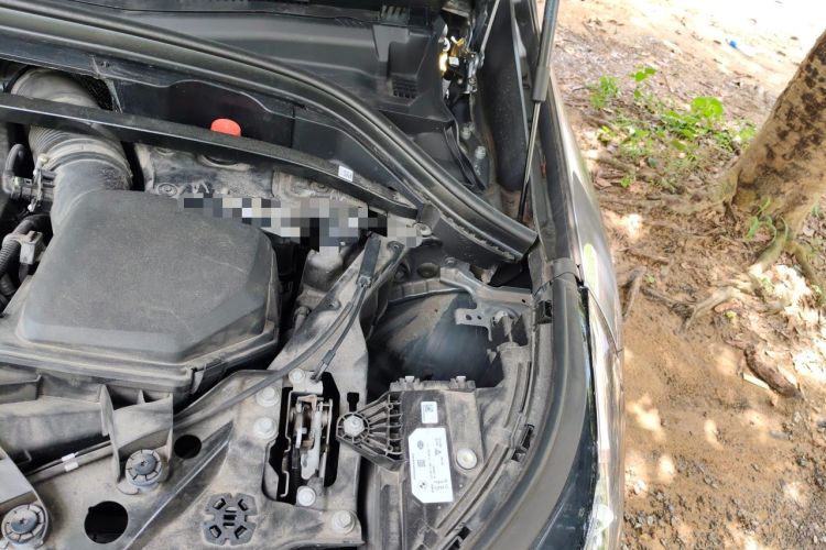 Used BMW X1 2024 sDrive25Li X Design Package Engine Bay Left