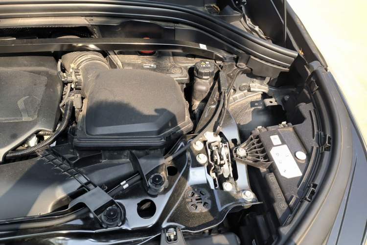Used BMW X1 2024 sDrive25Li M Sport Package Engine Bay Left