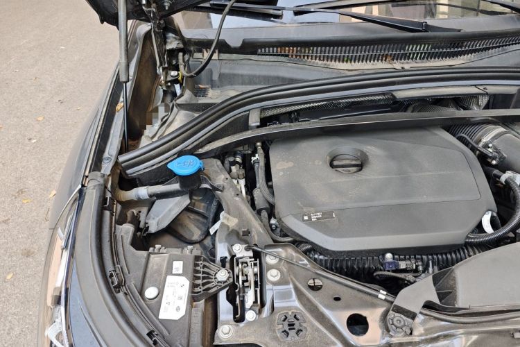 Used BMW X1 2024 sDrive25Li M Sport Package Engine Bay Right