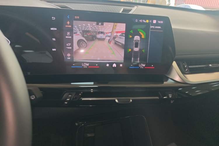 Used BMW X1 2024 sDrive25Li X Design Package Audio And AC Panel