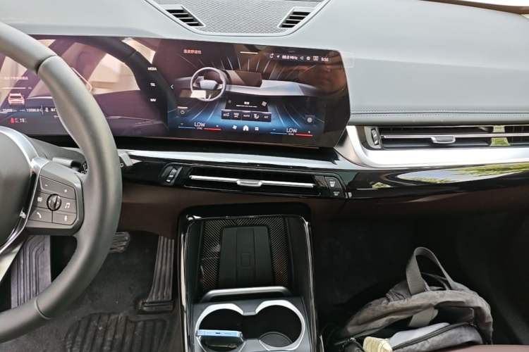 Used BMW X1 2024 sDrive25Li X Design Package Audio And AC Panel