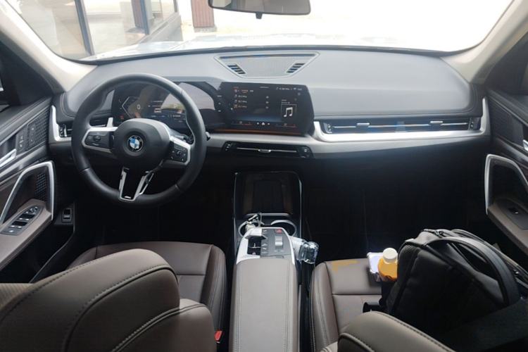 Used BMW X1 2024 sDrive25Li M Sport Package Center Console