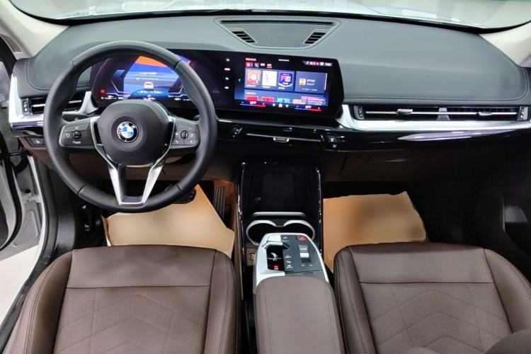Used BMW X1 2024 sDrive25Li X Design Package Center Console