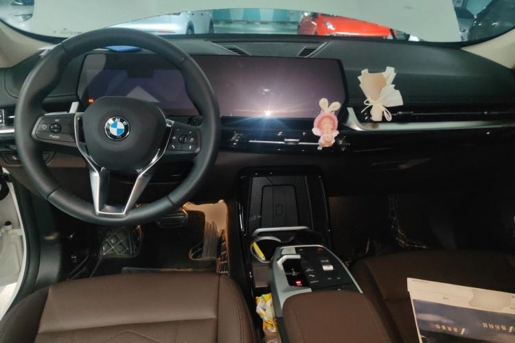 Used BMW X1 2024 sDrive25Li X Design Package Center Console
