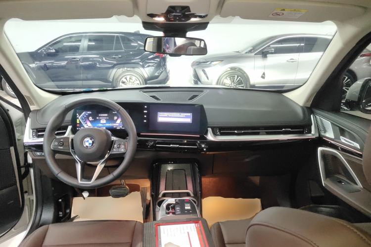 Used BMW X1 2024 sDrive25Li X Design Package Center Console