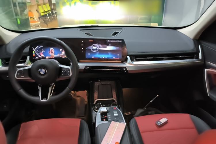 Used BMW X1 2024 sDrive25Li M Sport Package Center Console