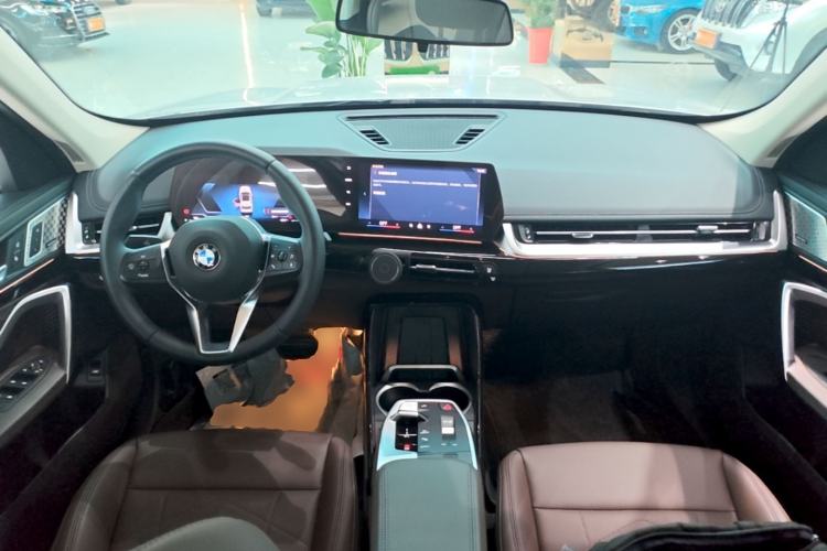 Used BMW X1 2024 sDrive25Li X Design Package Center Console