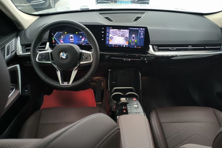 Used BMW X1 2024 sDrive25Li X Design Package Center Console