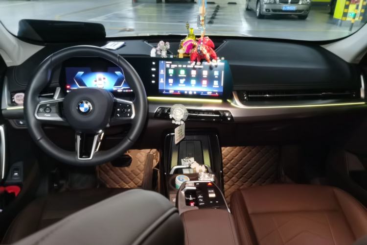 Used BMW X1 2024 sDrive25Li M Sport Package Center Console
