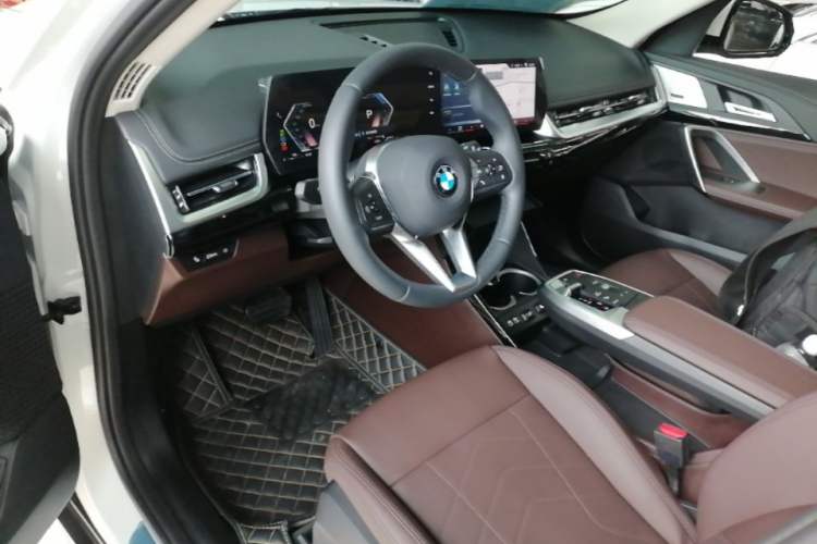 Used BMW X1 2024 sDrive25Li X Design Package Center Console
