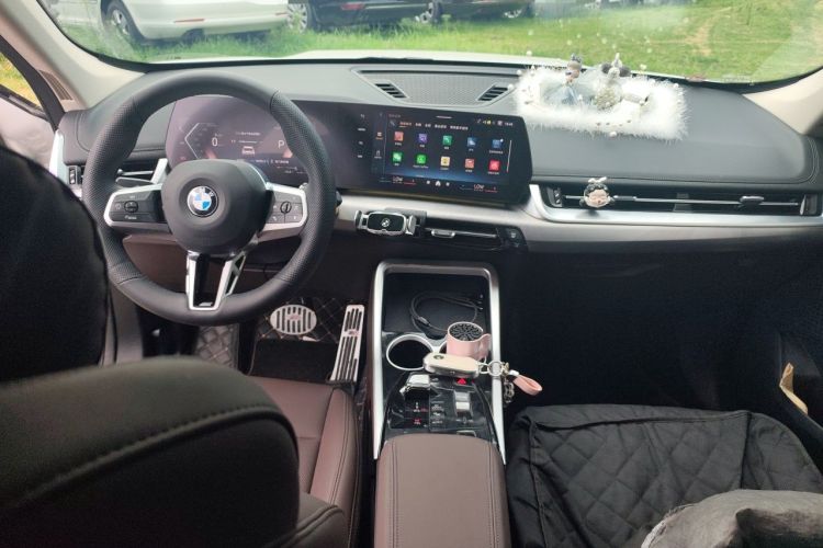 Used BMW X1 2024 sDrive25Li M Sport Package Center Console