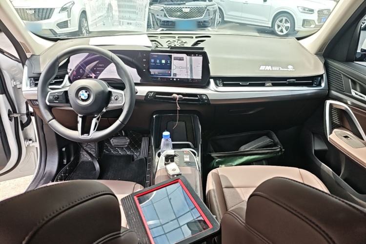 Used BMW X1 2024 sDrive25Li M Sport Package Center Console