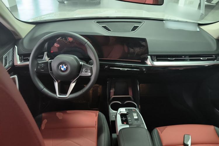 Used BMW X1 2024 sDrive25Li X Design Package Center Console