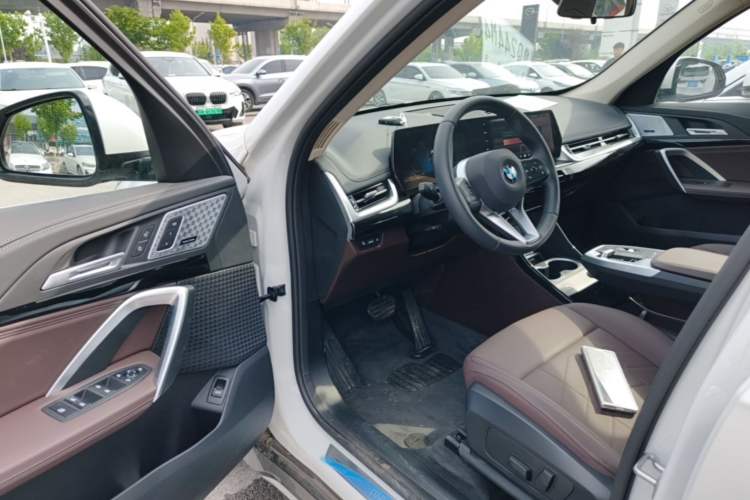 Used BMW X1 2024 sDrive25Li X Design Package Driver Seat
