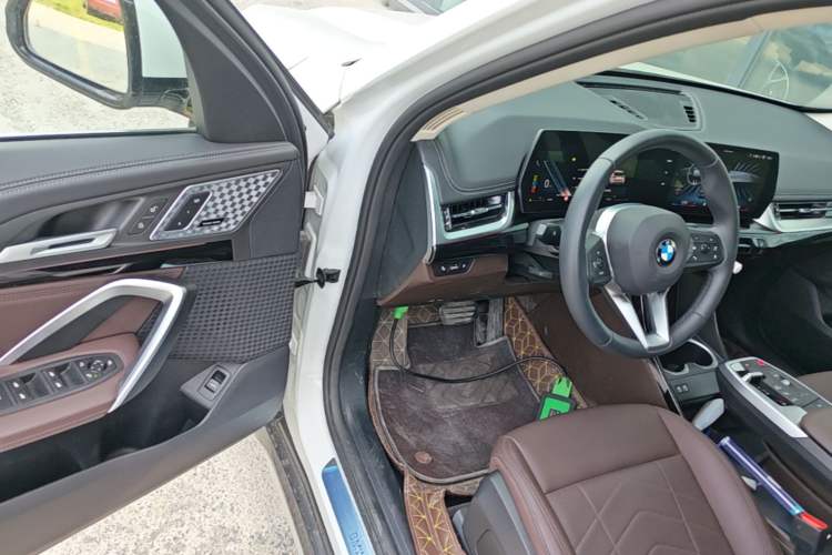 Used BMW X1 2024 sDrive25Li X Design Package Driver Seat