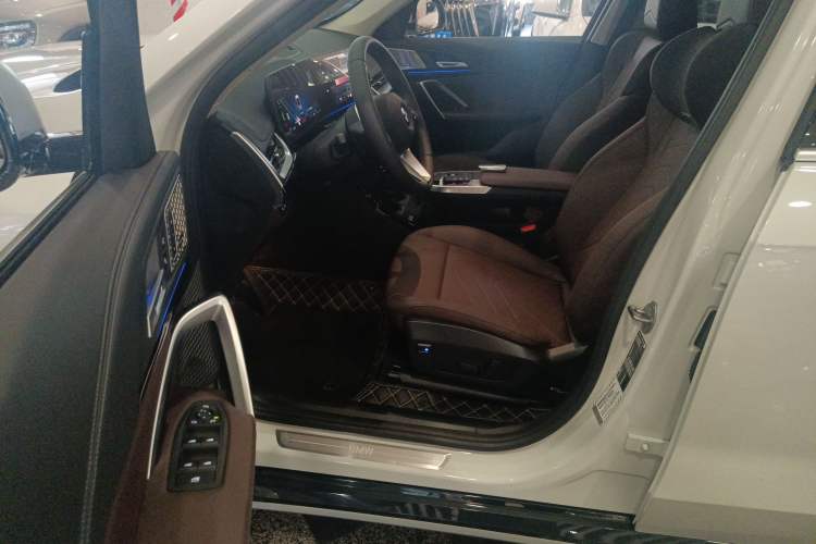 Used BMW X1 2024 sDrive25Li X Design Package Driver Seat