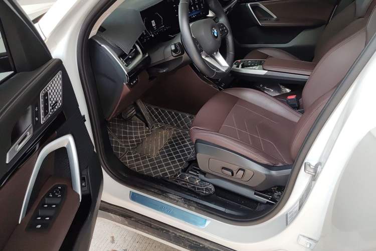 Used BMW X1 2024 sDrive25Li X Design Package Driver Seat