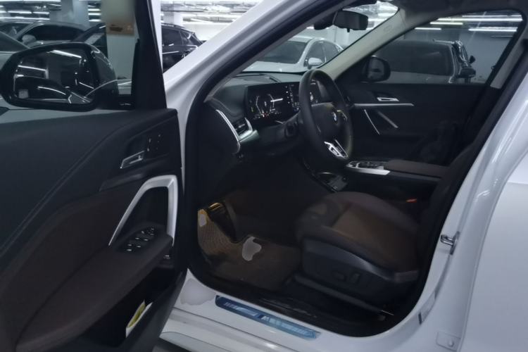 Used BMW X1 2024 sDrive25Li M Sport Package Driver Seat