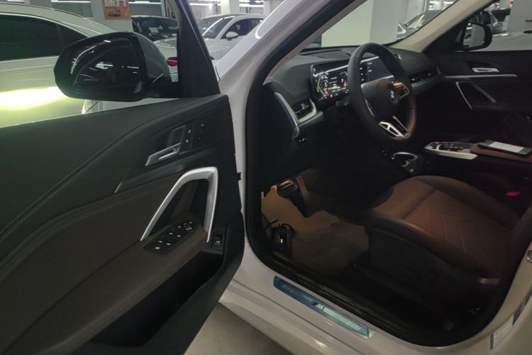 Used BMW X1 2024 sDrive25Li M Sport Package Driver Seat