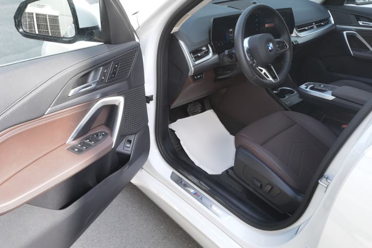 Used BMW X1 2024 sDrive25Li M Sport Package Driver Seat