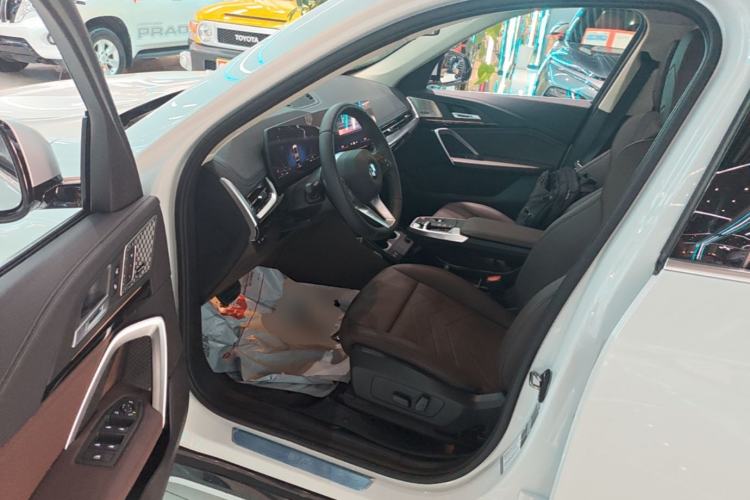 Used BMW X1 2024 sDrive25Li X Design Package Driver Seat