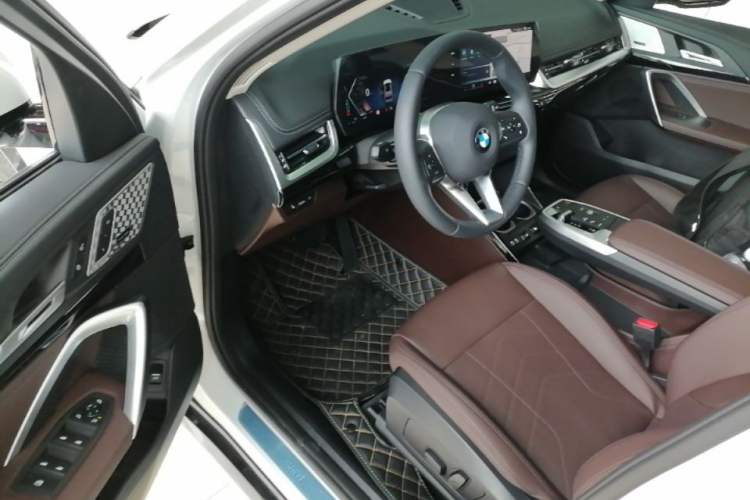 Used BMW X1 2024 sDrive25Li X Design Package Driver Seat