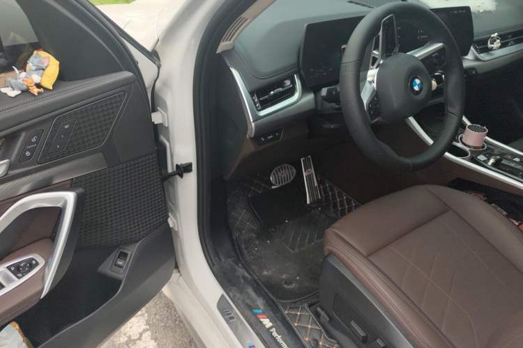 Used BMW X1 2024 sDrive25Li M Sport Package Driver Seat