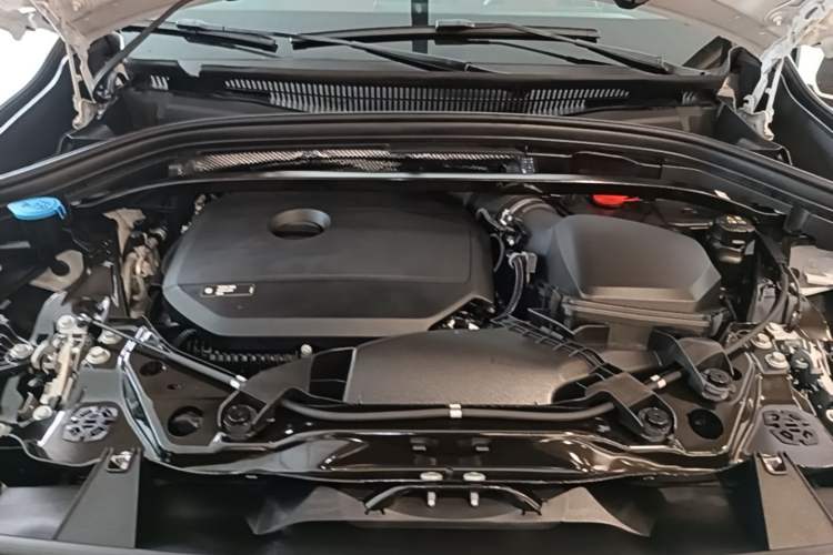 Used BMW X1 2024 sDrive25Li X Design Package Engine Bay