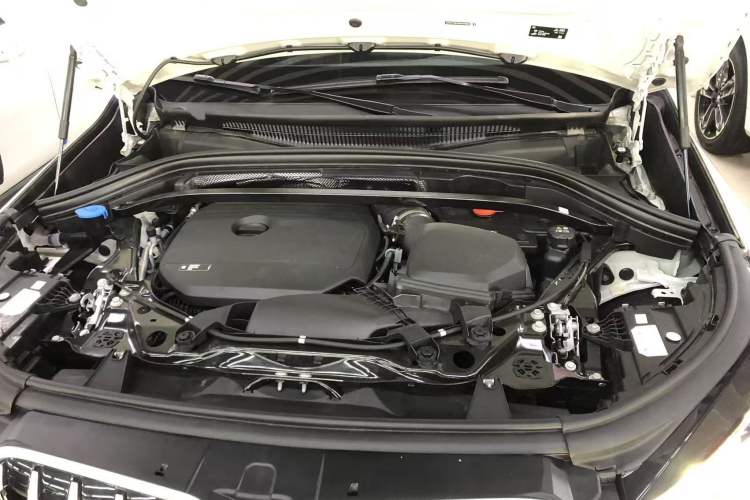 Used BMW X1 2024 sDrive25Li X Design Package Engine Bay