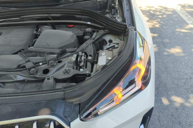 Used BMW X1 2024 sDrive25Li X Design Package Engine Bay Left