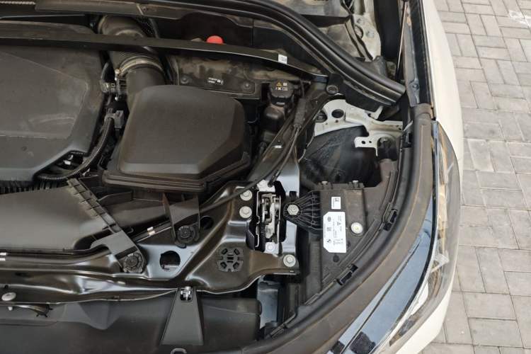 Used BMW X1 2024 sDrive25Li M Sport Package Engine Bay Left