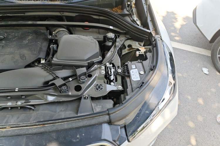 Used BMW X1 2024 sDrive25Li M Sport Package Engine Bay Left