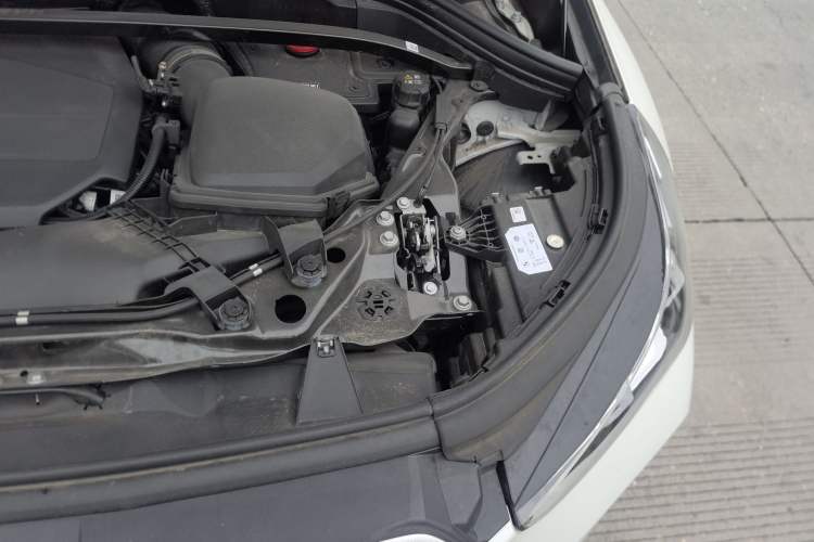 Used BMW X1 2024 sDrive25Li M Sport Package Engine Bay Left