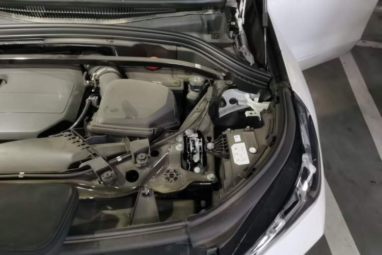 Used BMW X1 2024 sDrive25Li M Sport Package Engine Bay Left