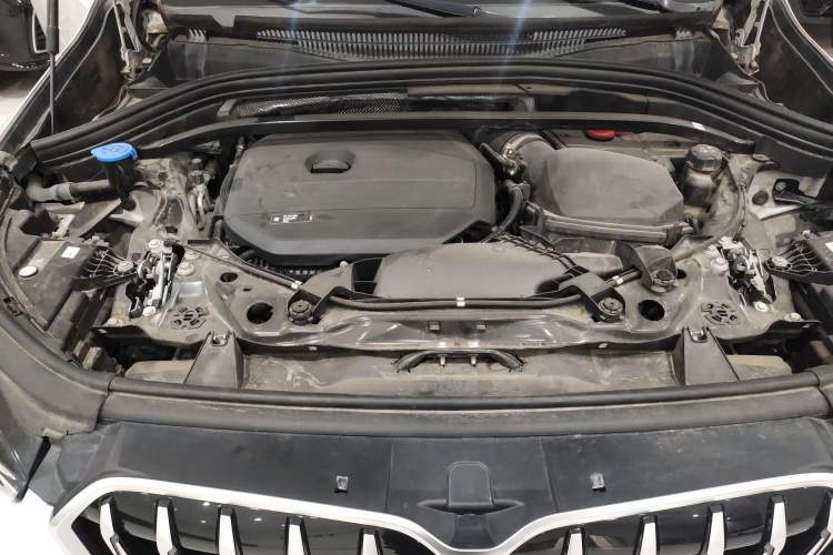 Used BMW X1 2024 sDrive25Li X Design Package Engine Bay