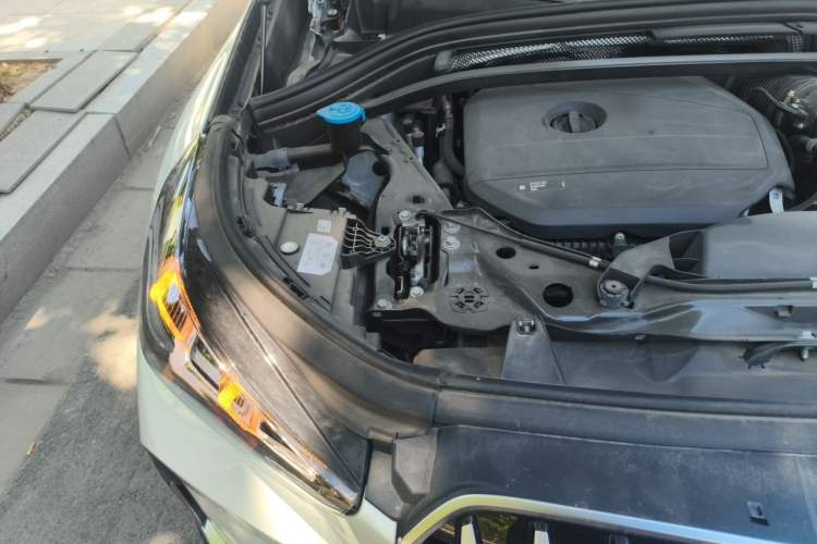 Used BMW X1 2024 sDrive25Li X Design Package Engine Bay Right