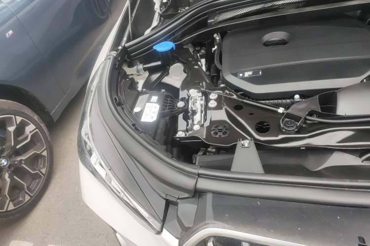 Used BMW X1 2024 sDrive25Li X Design Package Engine Bay Right