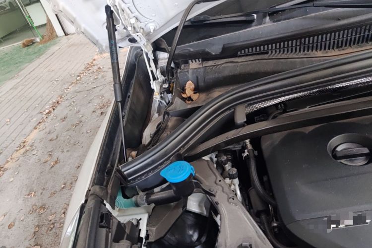 Used BMW X1 2024 sDrive25Li X Design Package Engine Bay Right