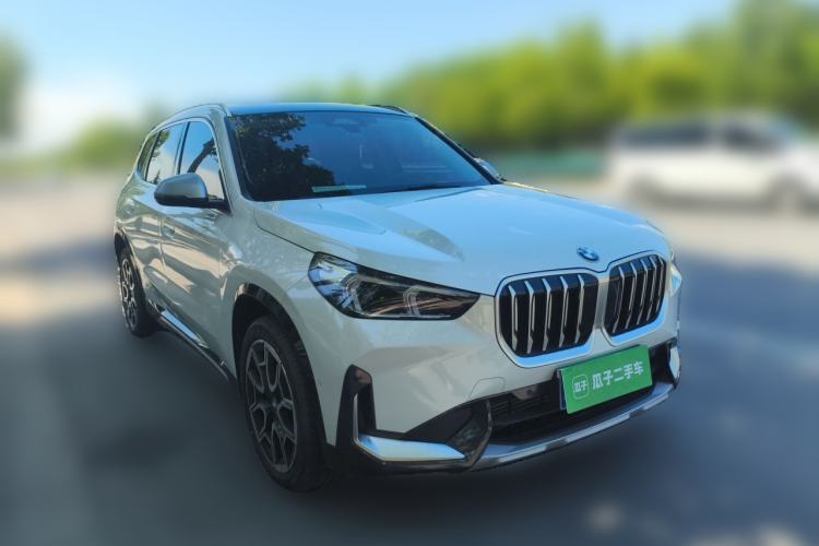 Used BMW X1 2024 sDrive25Li X Design Package Front Right 45 Deg