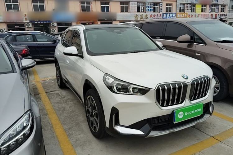 Used BMW X1 2024 sDrive25Li X Design Package Front Right 45 Deg