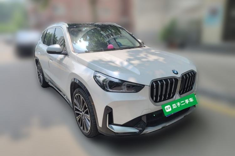 Used BMW X1 2024 xDrive25Li X Design Package Front Right 45 Deg