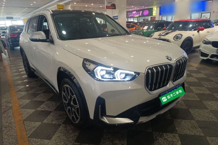 Used BMW X1 2024 sDrive25Li X Design Package Front Right 45 Deg