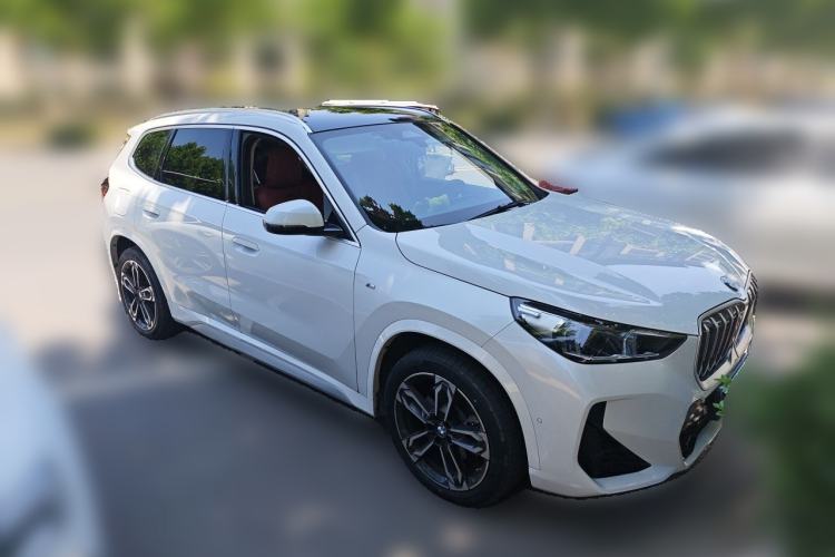 Used BMW X1 2024 sDrive25Li M Sport Package Front Right 45 Deg