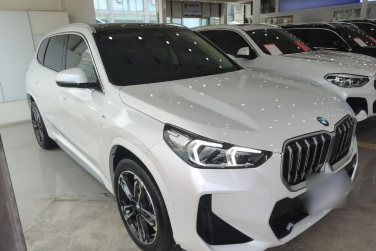 Used BMW X1 2024 sDrive25Li M Sport Package Front Right 45 Deg