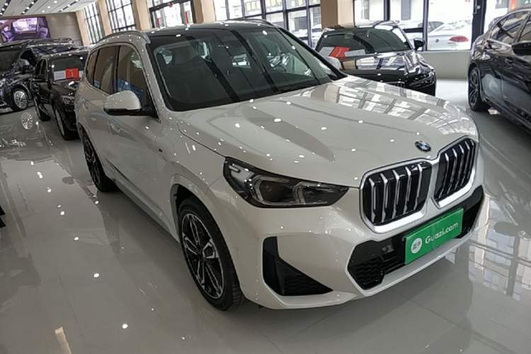 Used BMW X1 2024 sDrive25Li M Sport Package Front Right 45 Deg