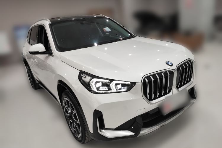Used BMW X1 2024 sDrive25Li X Design Package Front Right 45 Deg